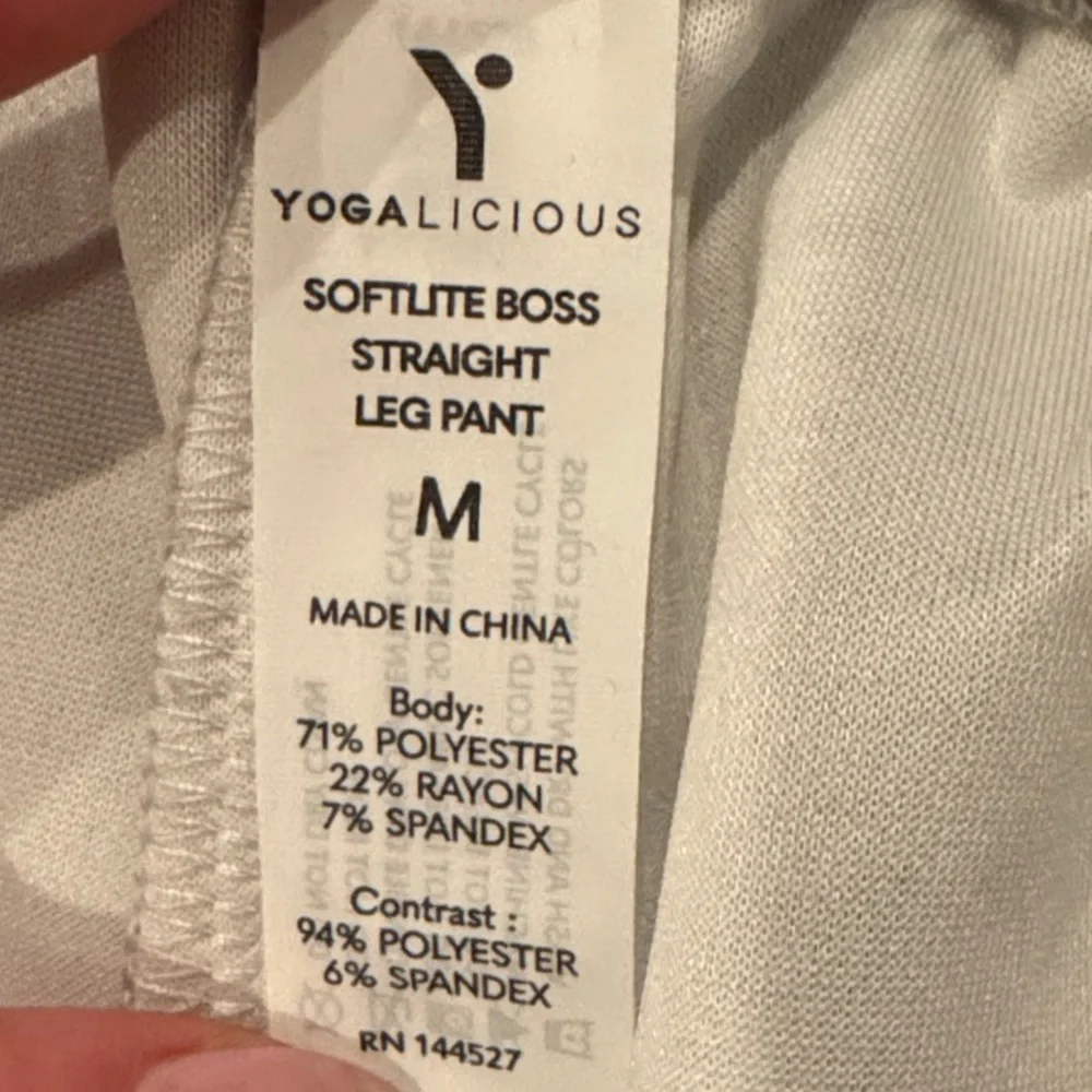 Yogalicious sweatpants - Picture 2 of 3